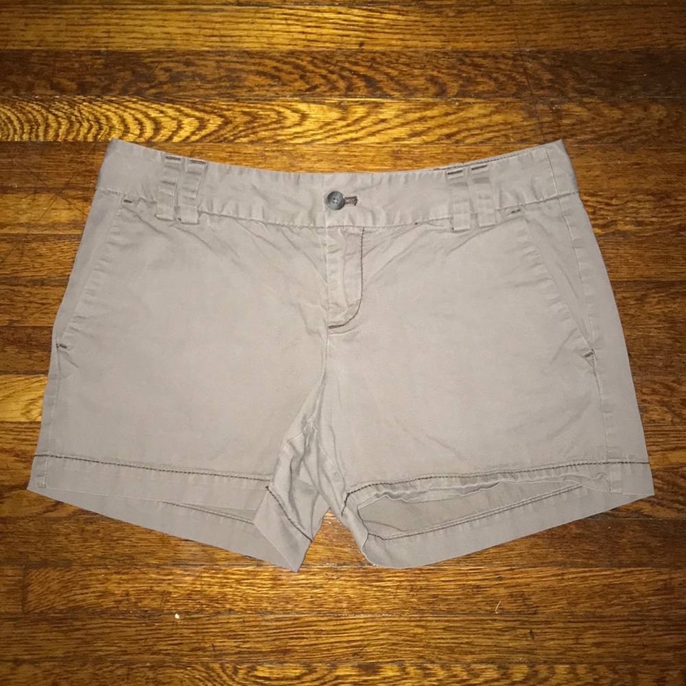 LOFT Taupe 4” Shorts
